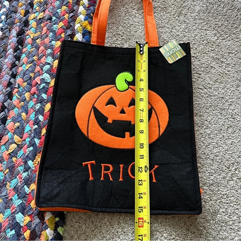 NWT Halloween Pumpkin Felt Trick-or-Treat Bag Black & Orange Jack O’Lantern Fall